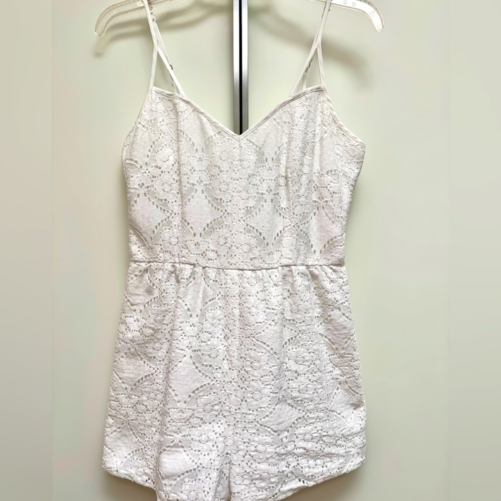 BCBGeneration White Lace Romper